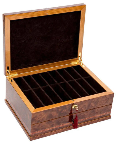 Brass Staunton 1880 Chess Set with Master Board & Napoli Storage Box  Board Games | Buy from Asteria One