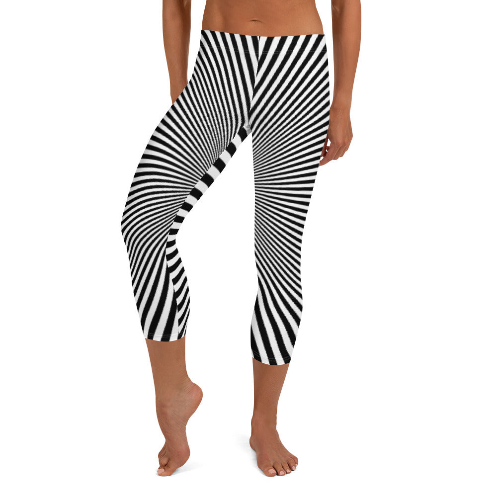 The optical illusion stripes Capri Leggings