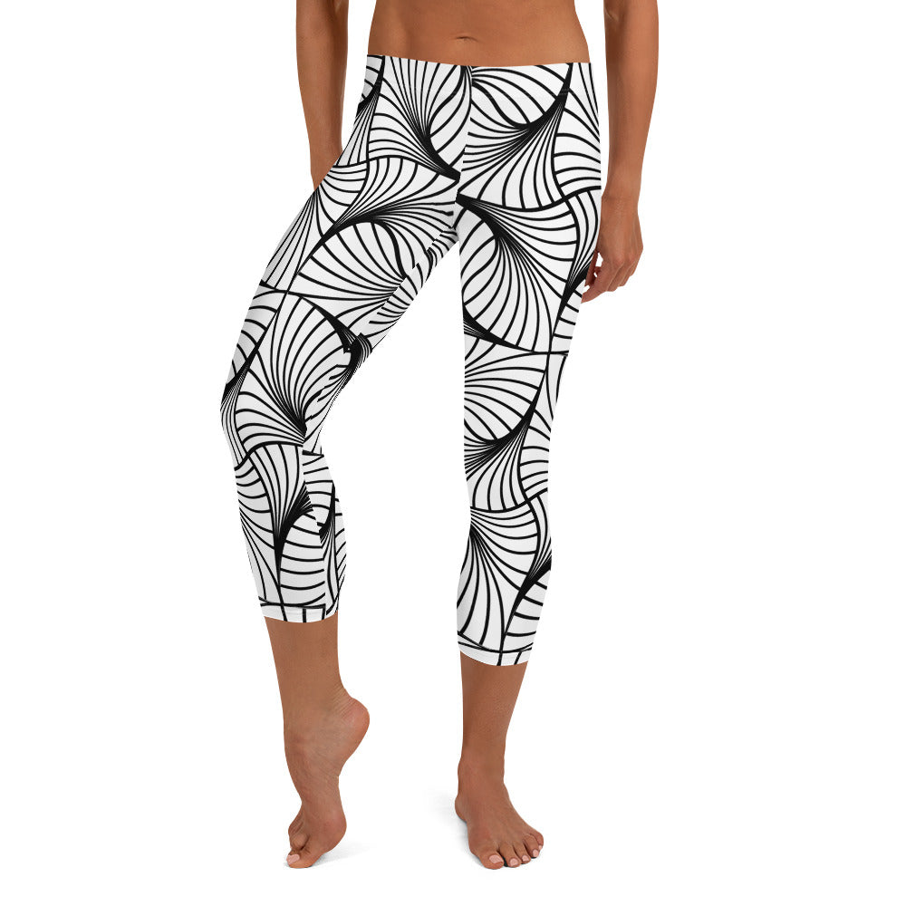 The confused lines Capri Leggings